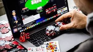 Filipino players enjoying xx777 mobile gaming experience across the Philippines